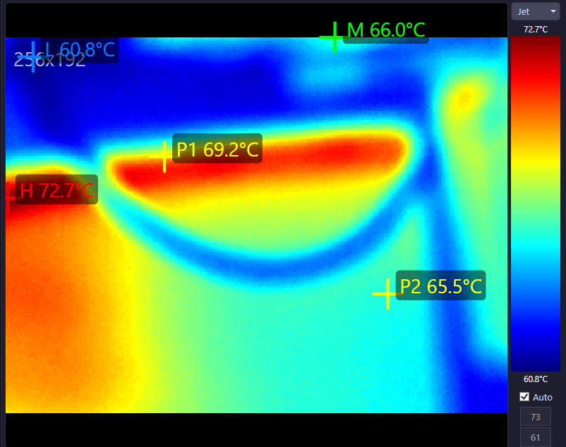 Temperature readout overlay showing cursor temperature on a thermal PCB image